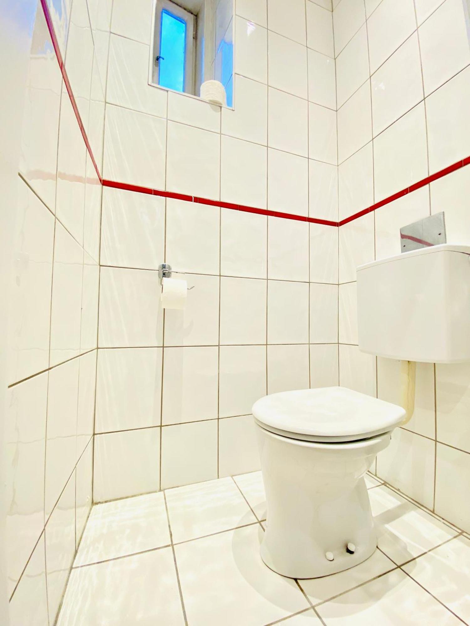 Stylish 2br Prime Location By Westbahnhof Apartament *