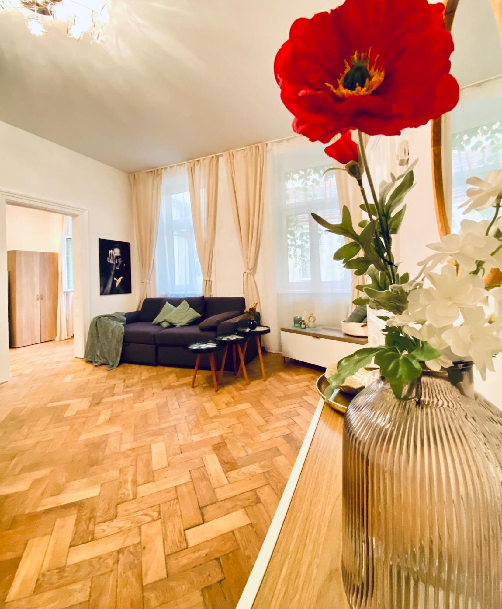 Apartament Stylish 2br Prime Location By Westbahnhof *